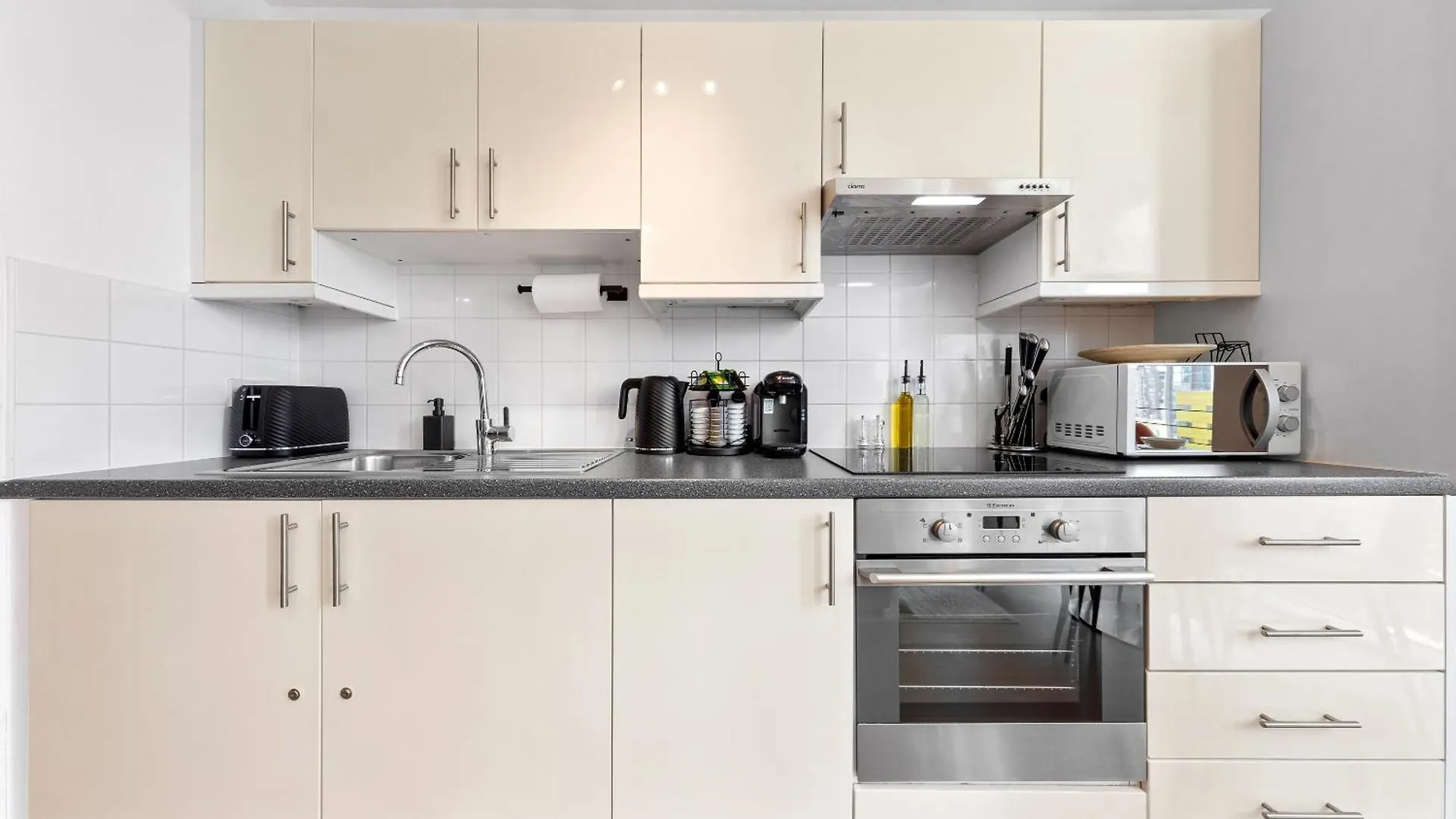 Whitby House Apartment London